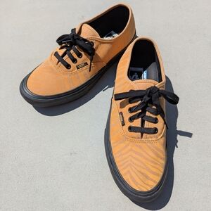 Vans Men's Yellow Lace Up - Glow In The Dark